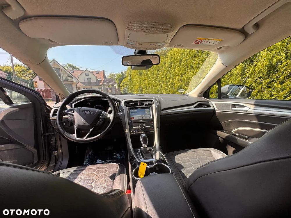 Ford Mondeo 2.0 Hybrid Vignale Plus - 13
