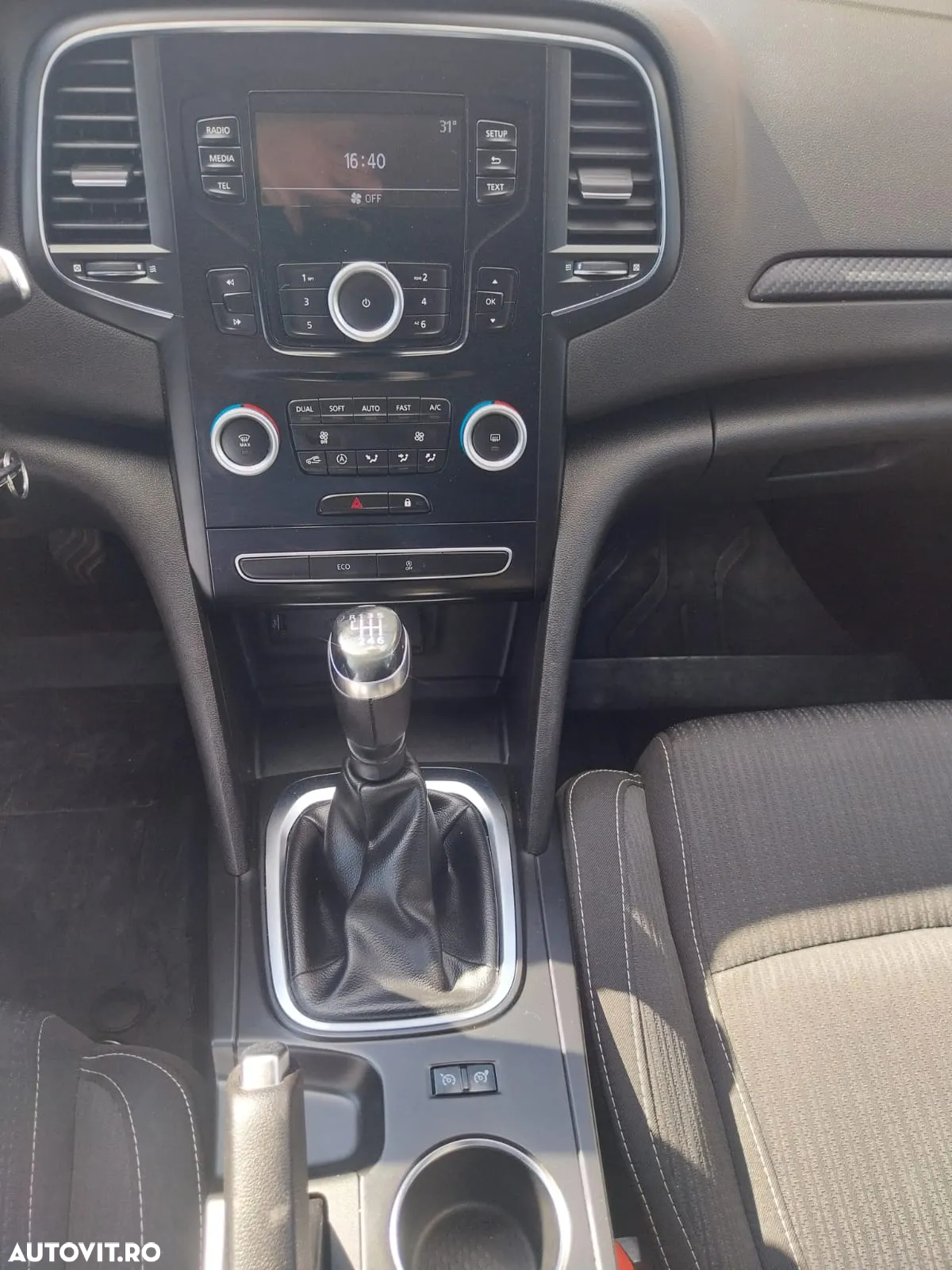 Renault Megane TCE GPF Zen - 9