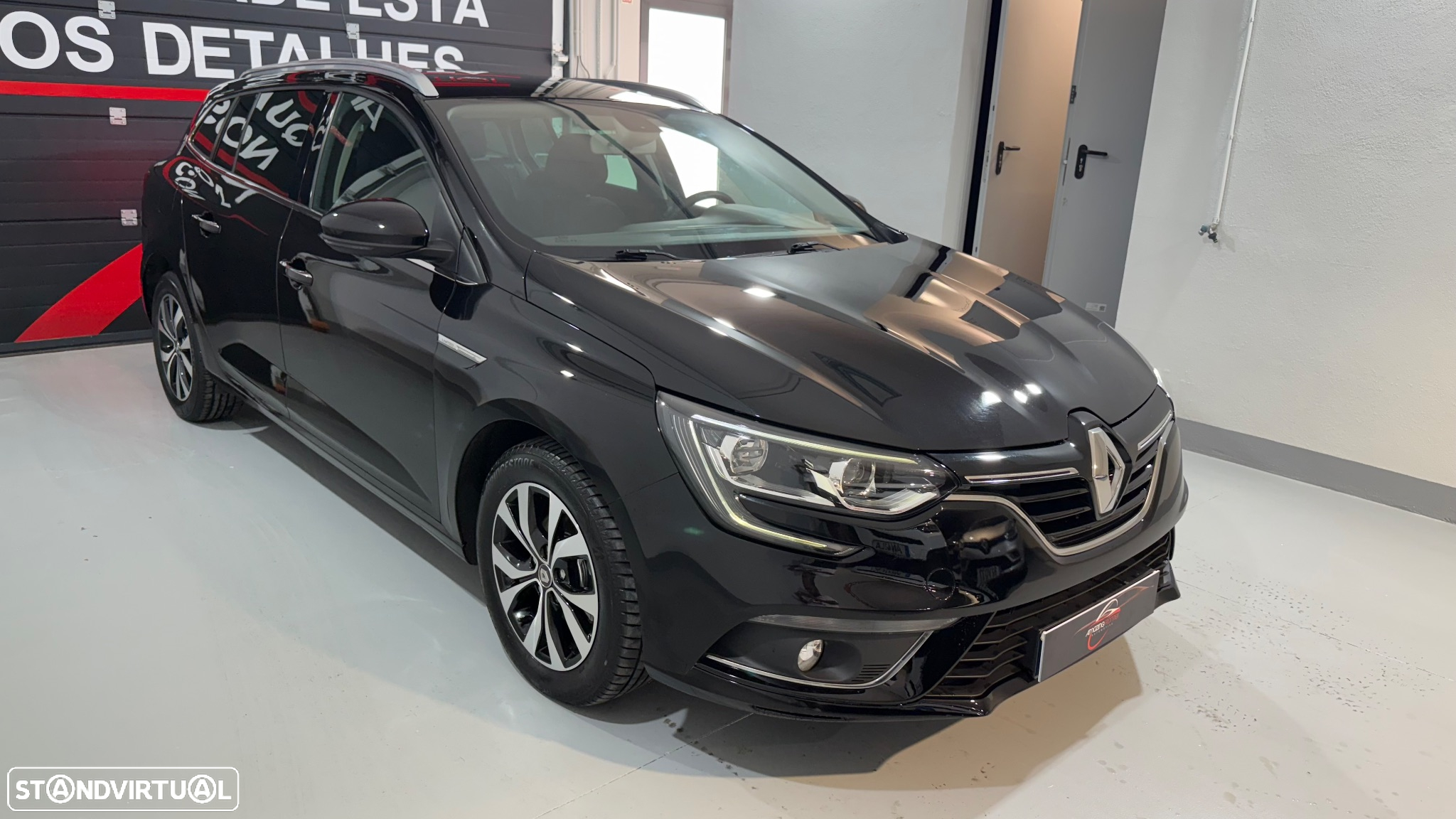 Renault Mégane Sport Tourer 1.5 Blue dCi Limited - 4