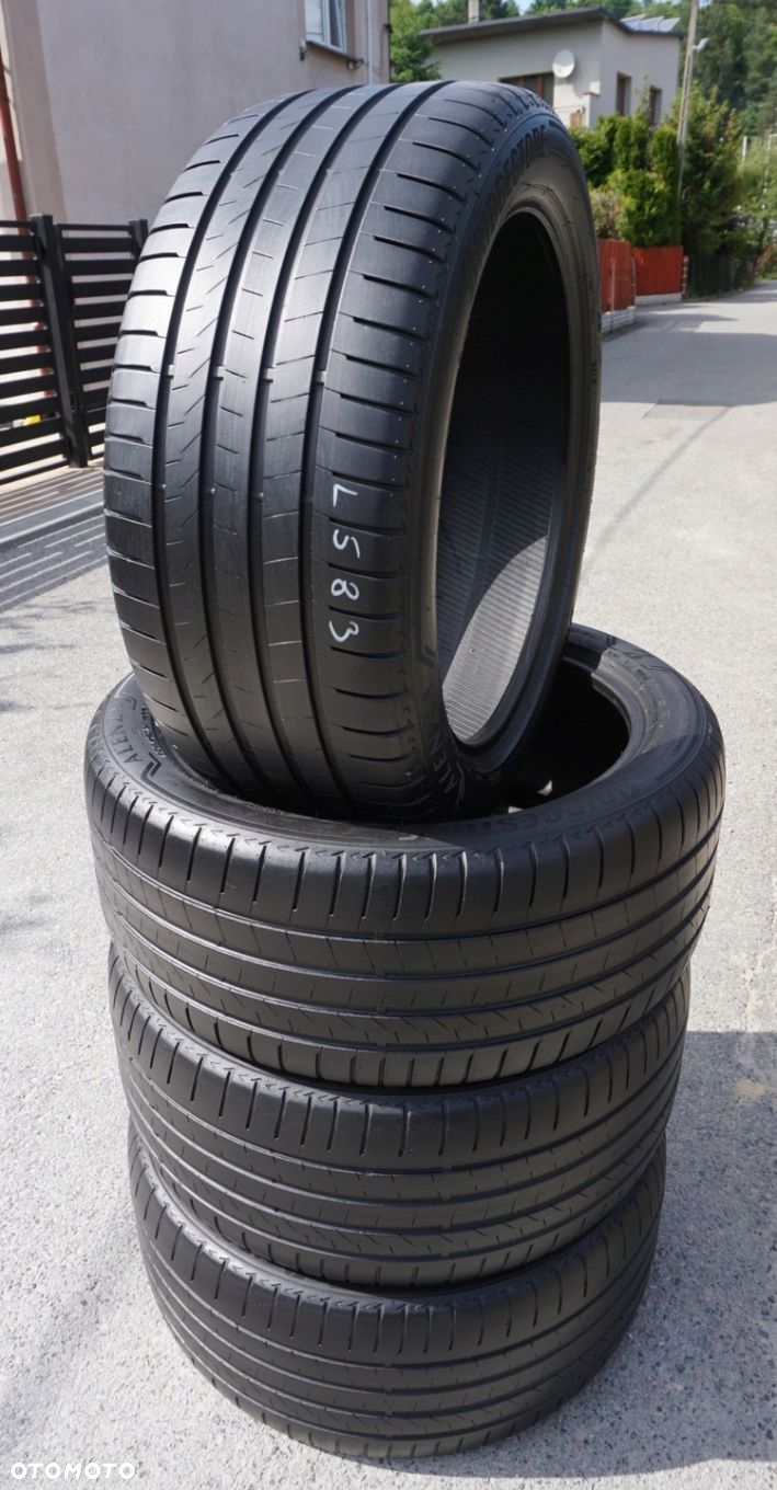 Bridgestone Alenza 001 285/40R21 109Y L583 - 2