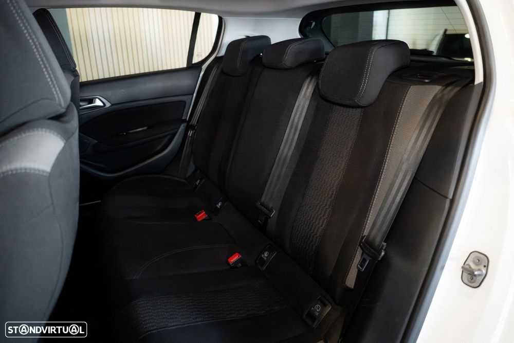 Peugeot 308 1.6 BlueHDi Allure - 33