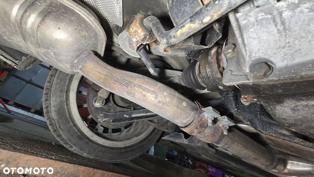 BMW Seria 3 323Ci - 24