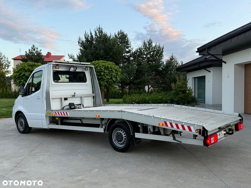 Mercedes-Benz Sprinter - 8