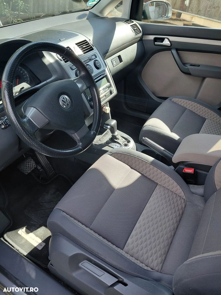 Volkswagen Touran Cross 1.4 TSI Aut - 4