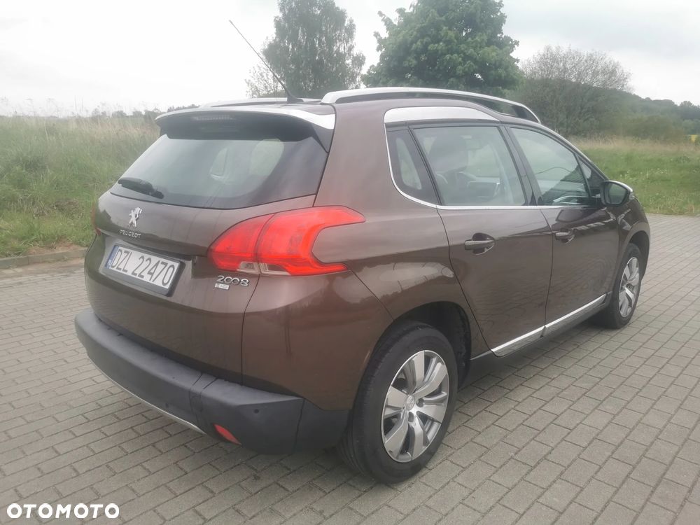 Peugeot 2008 e-HDi FAP 115 STOP & START Allure - 6