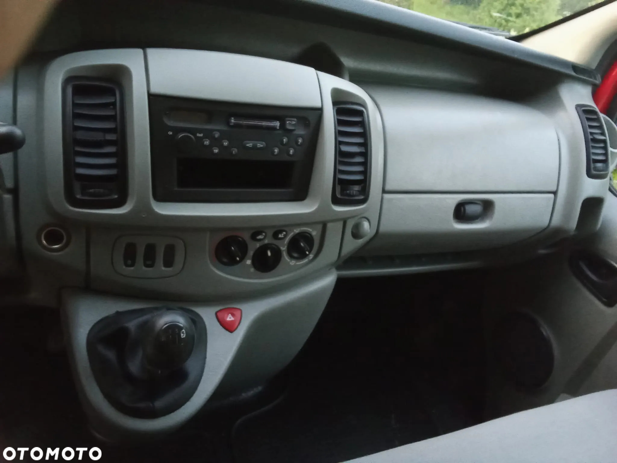 Opel Vivaro - 20