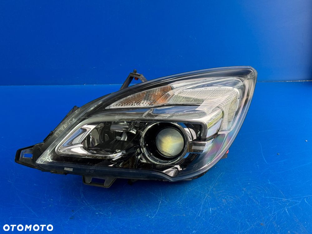 LEWY REFLEKTOR SOCZEWKA LED Opel meriva b lift Europa - 1