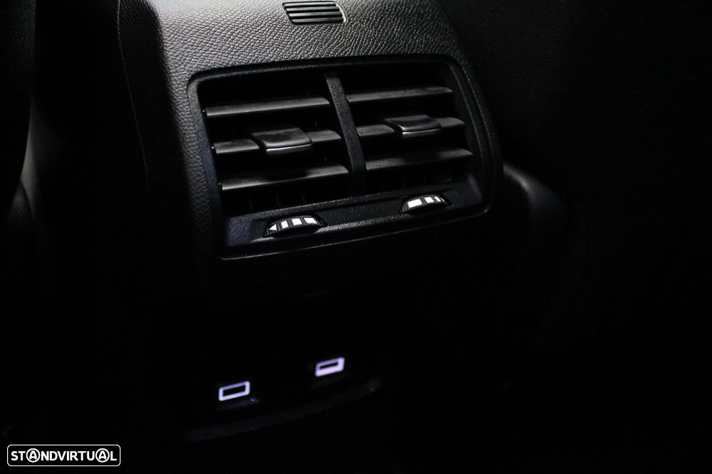 Citroën C4 1.2 PureTech Max EAT8 - 28