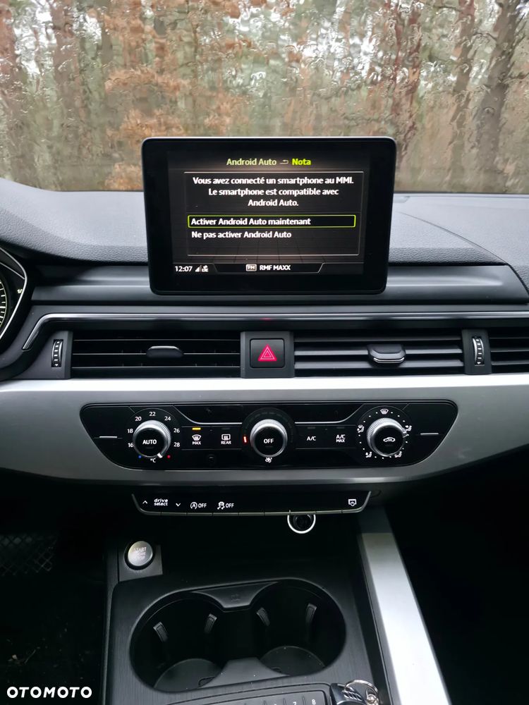 Audi A4 Limousine 2.0 TDI Sport S tronic - 19