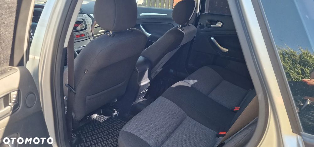 Ford Mondeo 2.0 Viva - 8