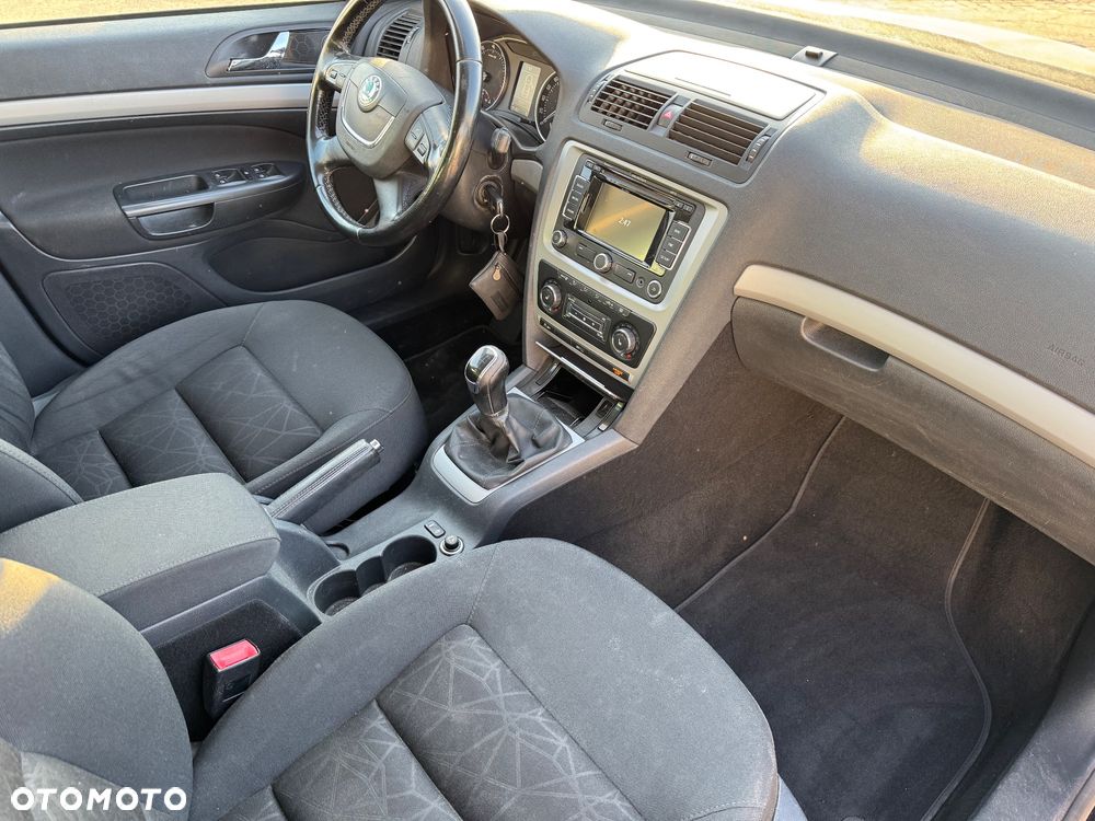 Skoda Octavia 1.4 TSI FAMILY Green tec - 11