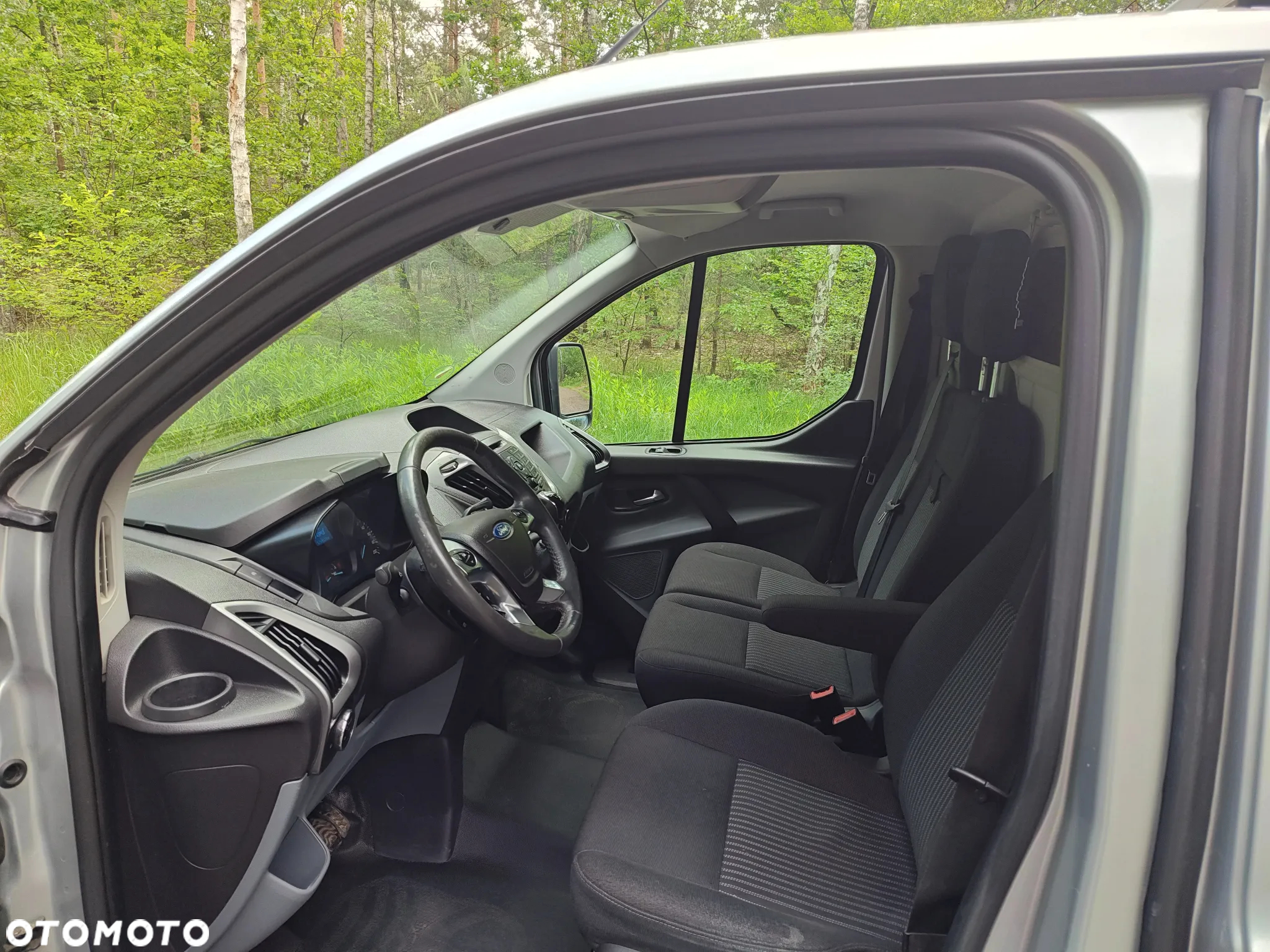 Ford Trnasit Custom - 10