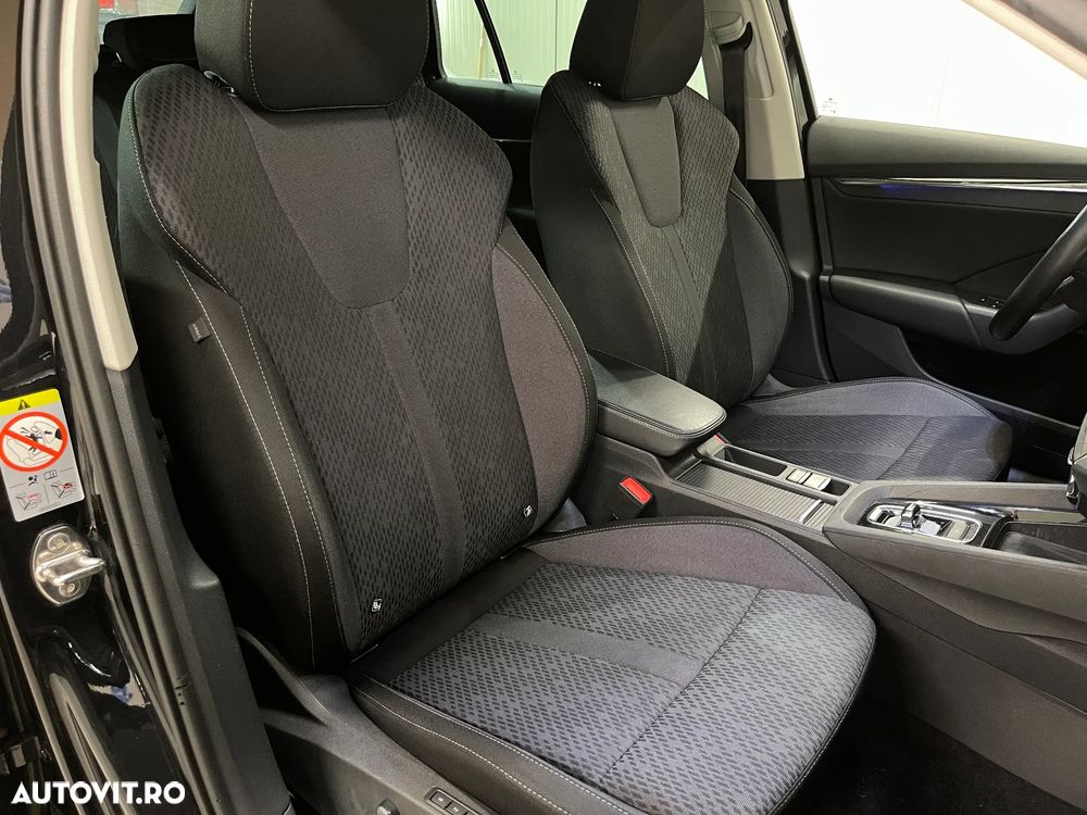 Skoda Octavia 2.0 TDI DSG Style - 11