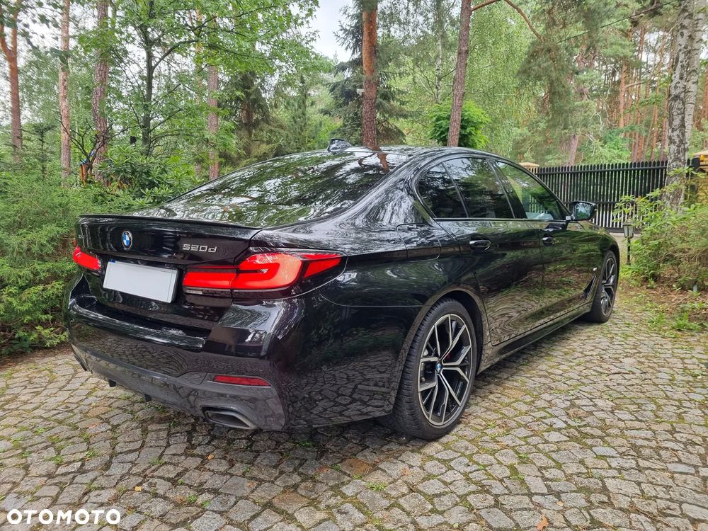 BMW Seria 5 520d xDrive MHEV M Sport sport - 7