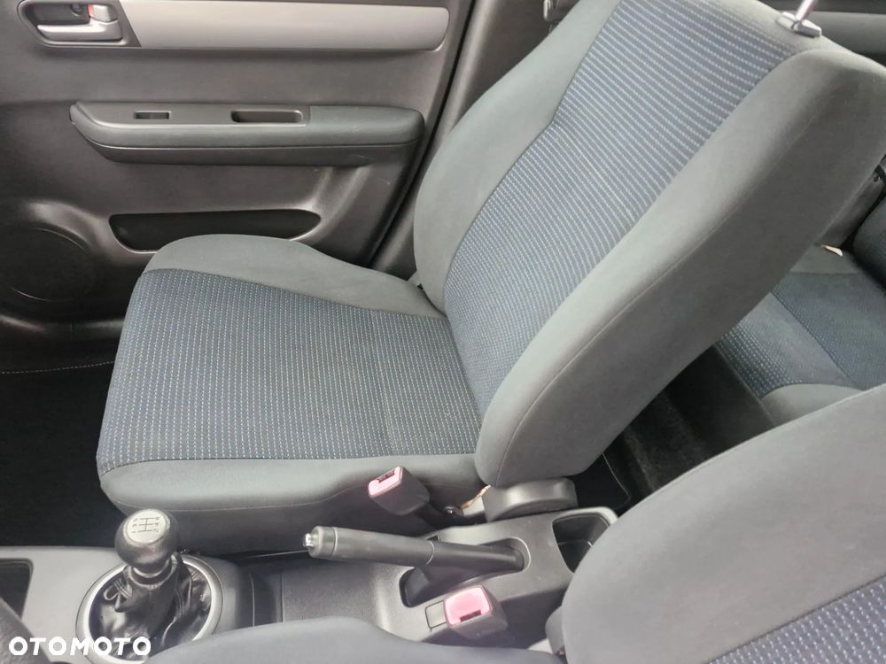 Suzuki Swift 1.3 Sakura - 34