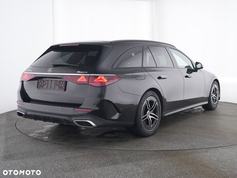Mercedes-Benz Klasa E 300 de PHEV 4-Matic AMG 9G-Tronic - 4