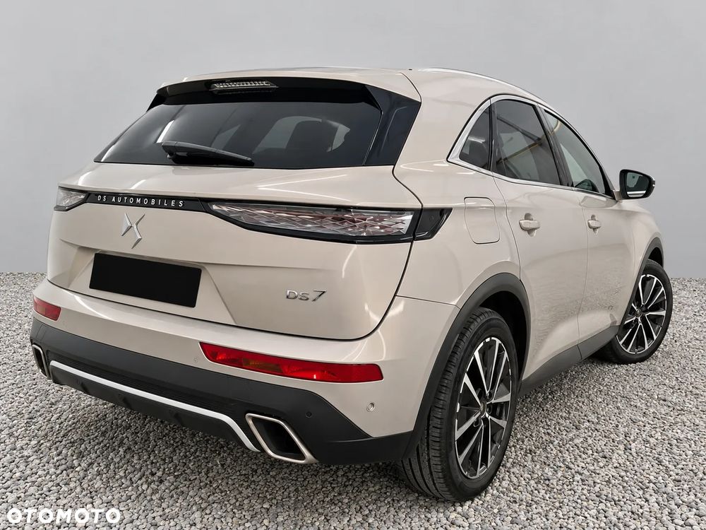 DS Automobiles DS 7 Crossback 1.6 E-Tense 4x4 Grand Chic - 6