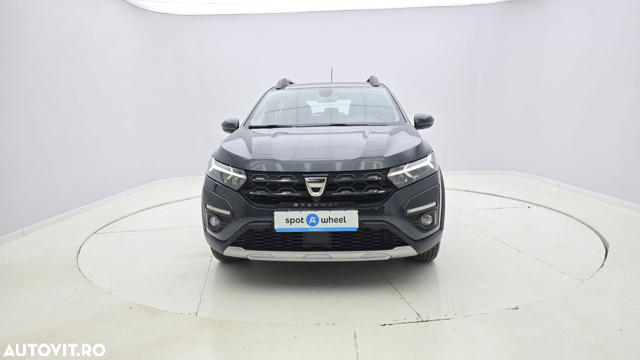 Dacia Sandero Stepway TCe 90 MT6 Comfort - 2