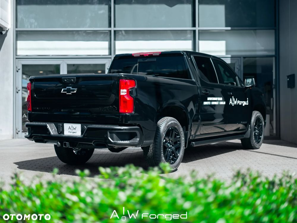 Chevrolet Silverado - 8