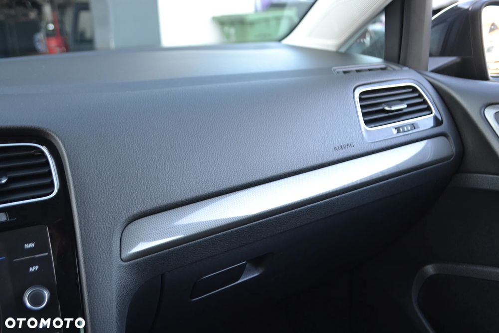 Volkswagen Golf Variant - 26