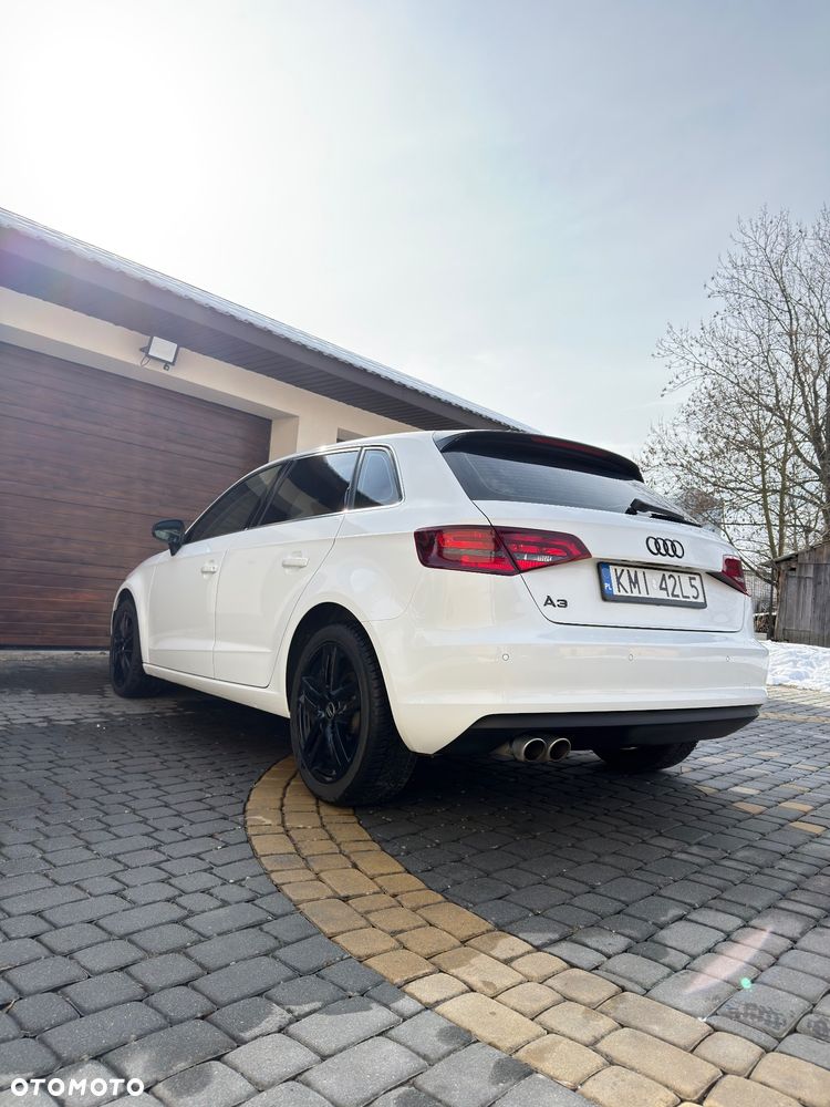 Audi A3 Sportback 2.0 TDI - 9