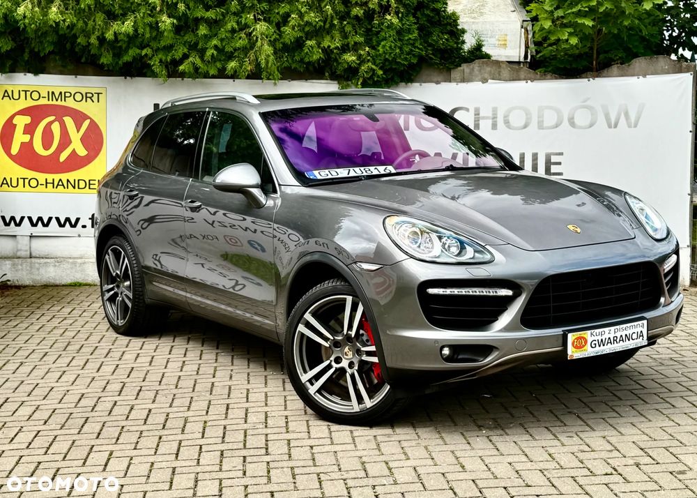 Porsche Cayenne Turbo - 16