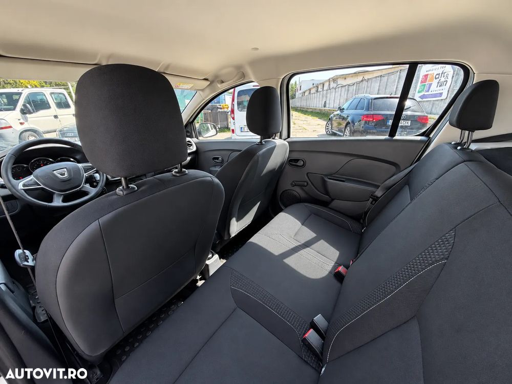 Dacia Sandero 1.5 dCI Laureate - 11