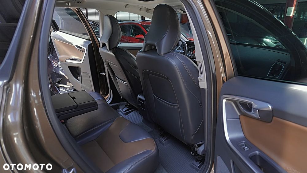Volvo XC 60 D3 Drive-E Summum - 17