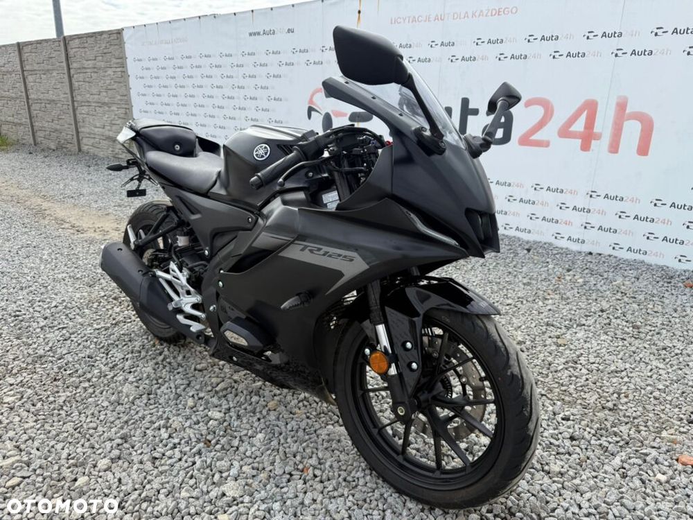 Yamaha YZF - 1