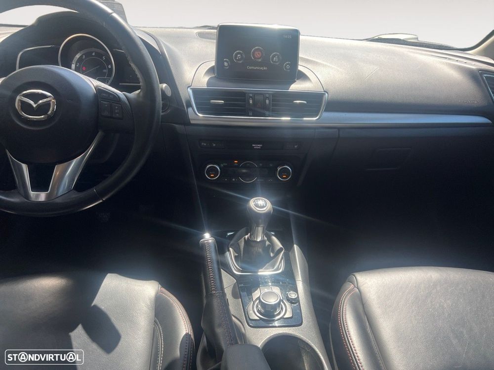 Mazda 3 1.5 Sky-D Excellence Navi - 11