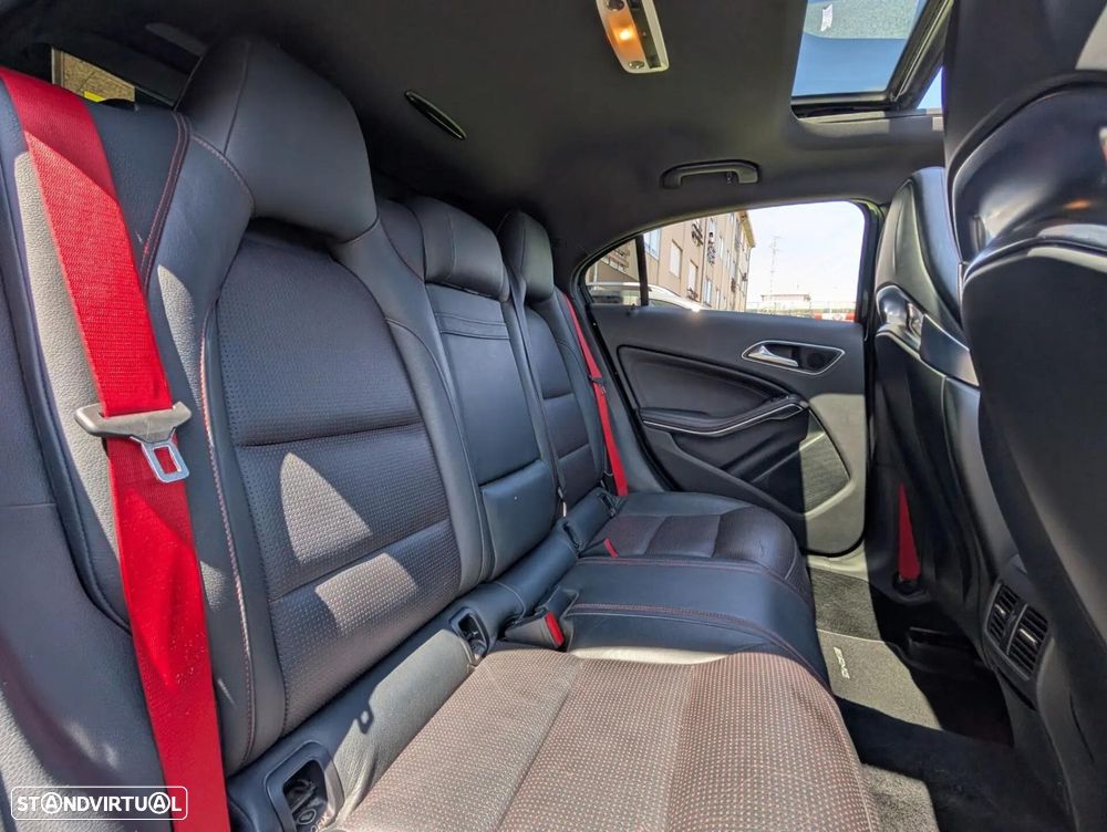 Mercedes-Benz A 45 AMG 4Matic Speedshift 7G-DCT Edition 1 - 6