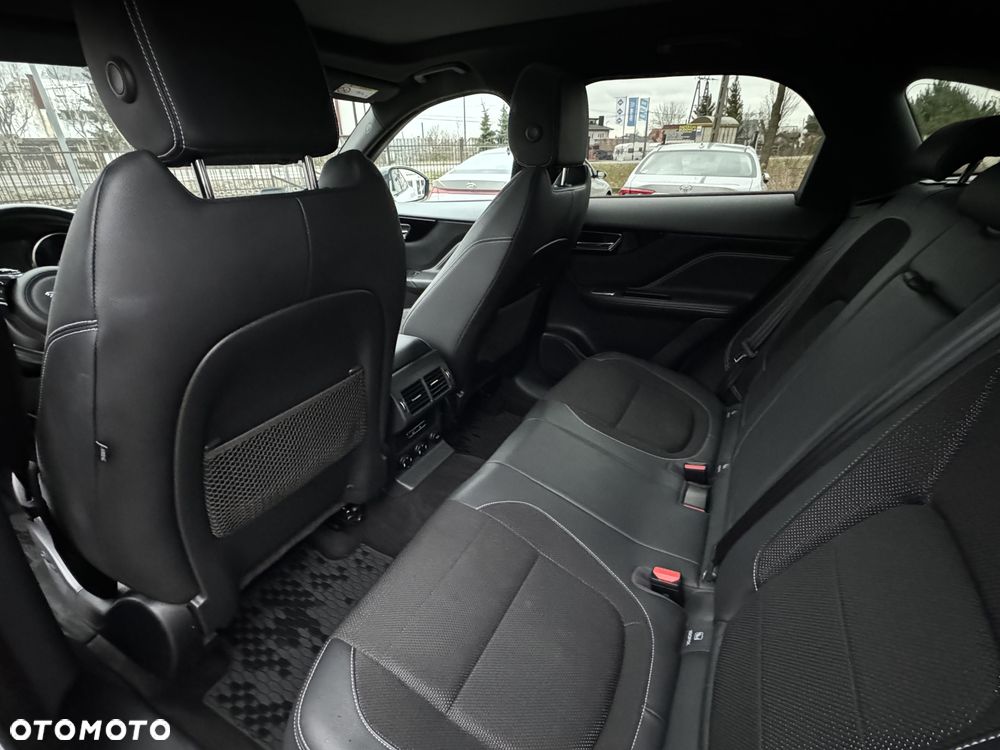 Jaguar F-Pace 2.0 i4D AWD R-Sport - 7