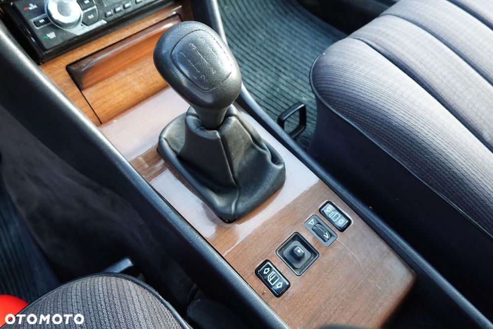 Mercedes-Benz W124 (1984-1993) - 7