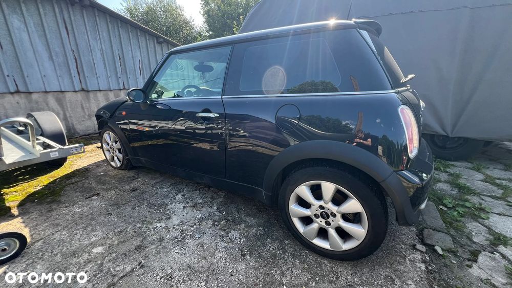 MINI Cooper Standard - 4