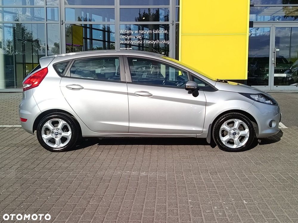 Ford Fiesta 1.25 Ambiente EU5 - 5