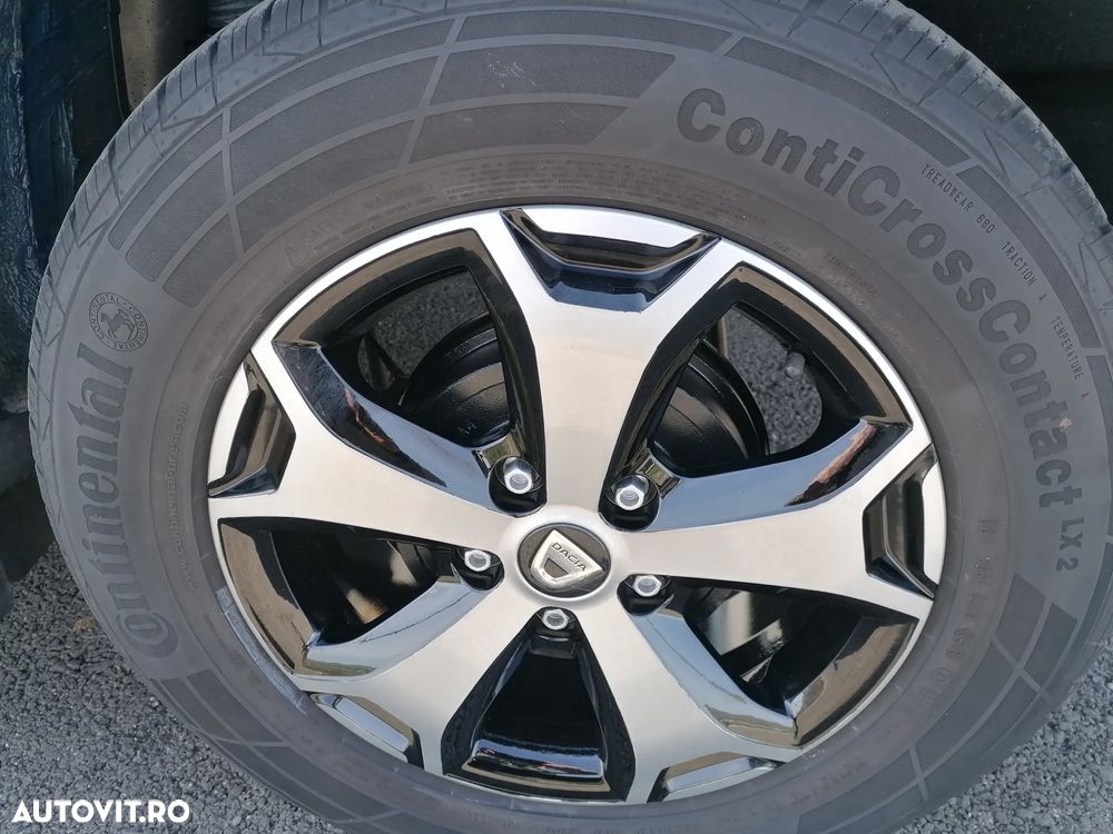 Dacia Duster dCi 110 FAP 4x4 Prestige - 30