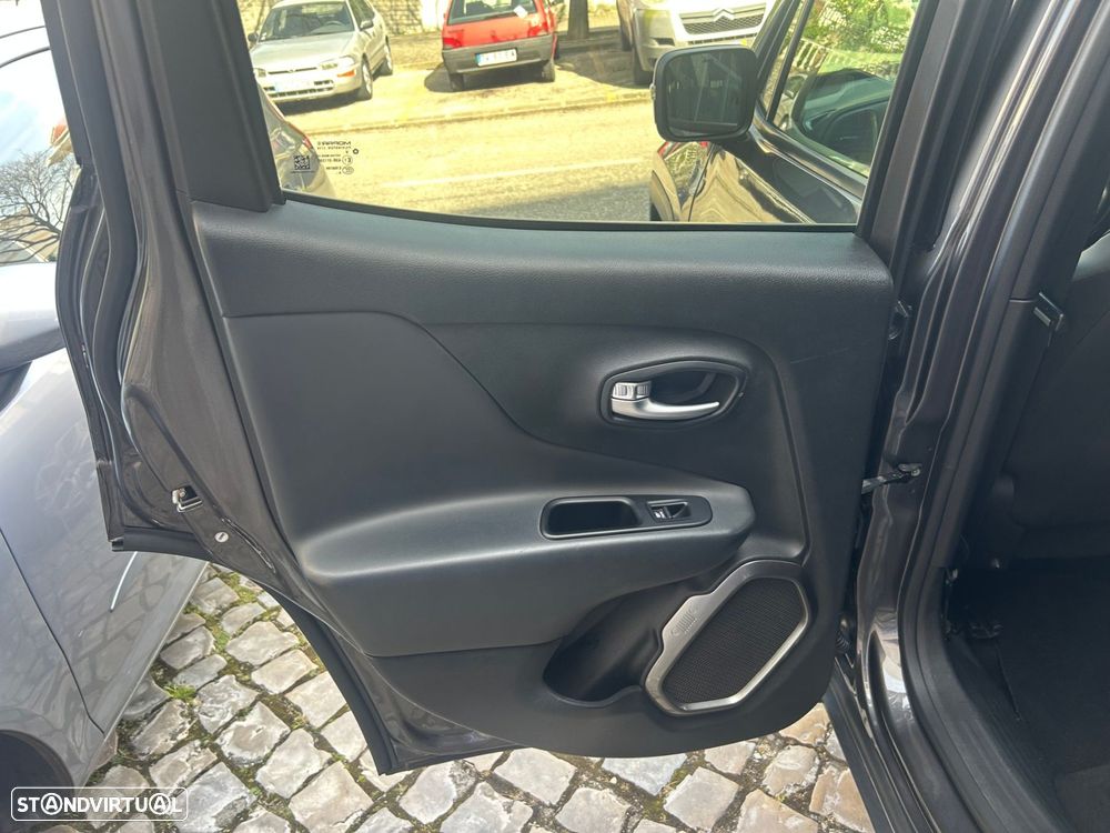 Jeep Renegade 1.0 T Limited - 15