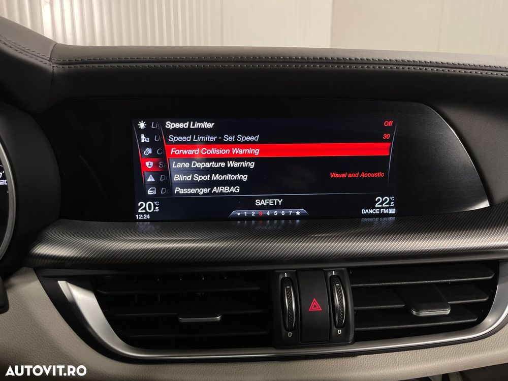 Alfa Romeo Stelvio 2.0 Turbo AWD AT8 Super - 16