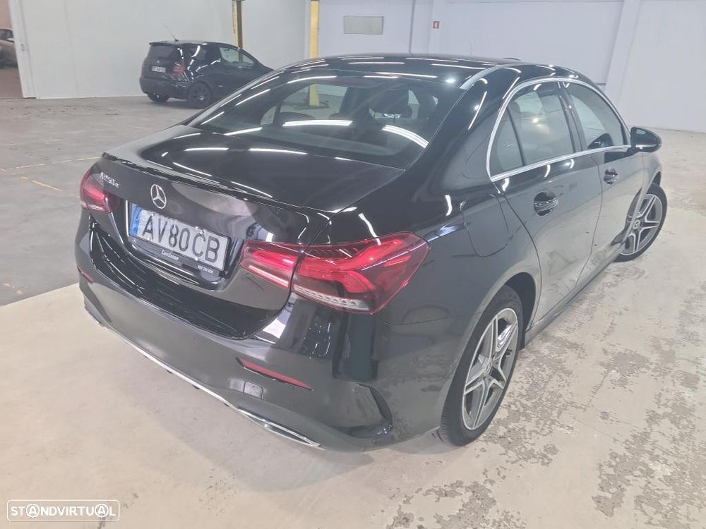 Mercedes-Benz A 250 e AMG Line - 3