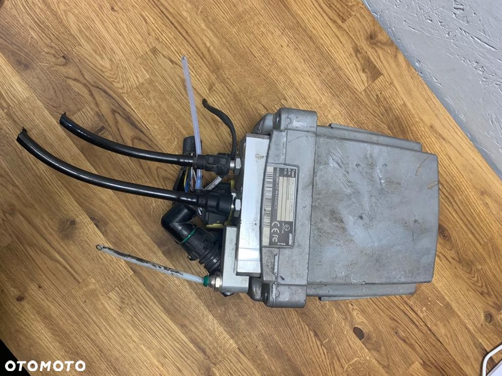 Pompa adblue emitec  MAN euro 6 demontaż 980003900000449 - 3