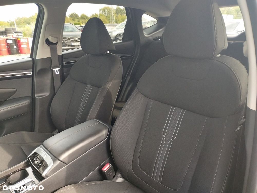 Hyundai Tucson - 16