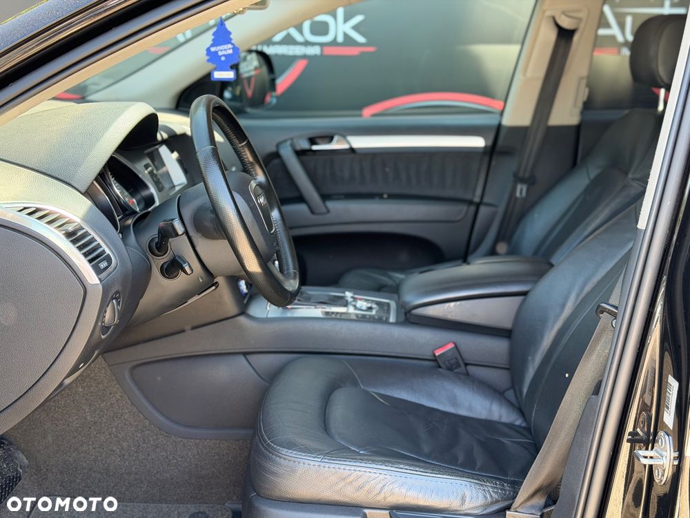 Audi Q7 3.0 TDI DPF clean diesel Quattro Tiptronic - 17