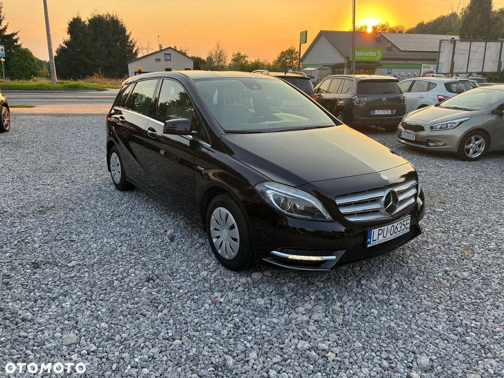 Mercedes-Benz Klasa B 180 7G-DCT Edition - 1