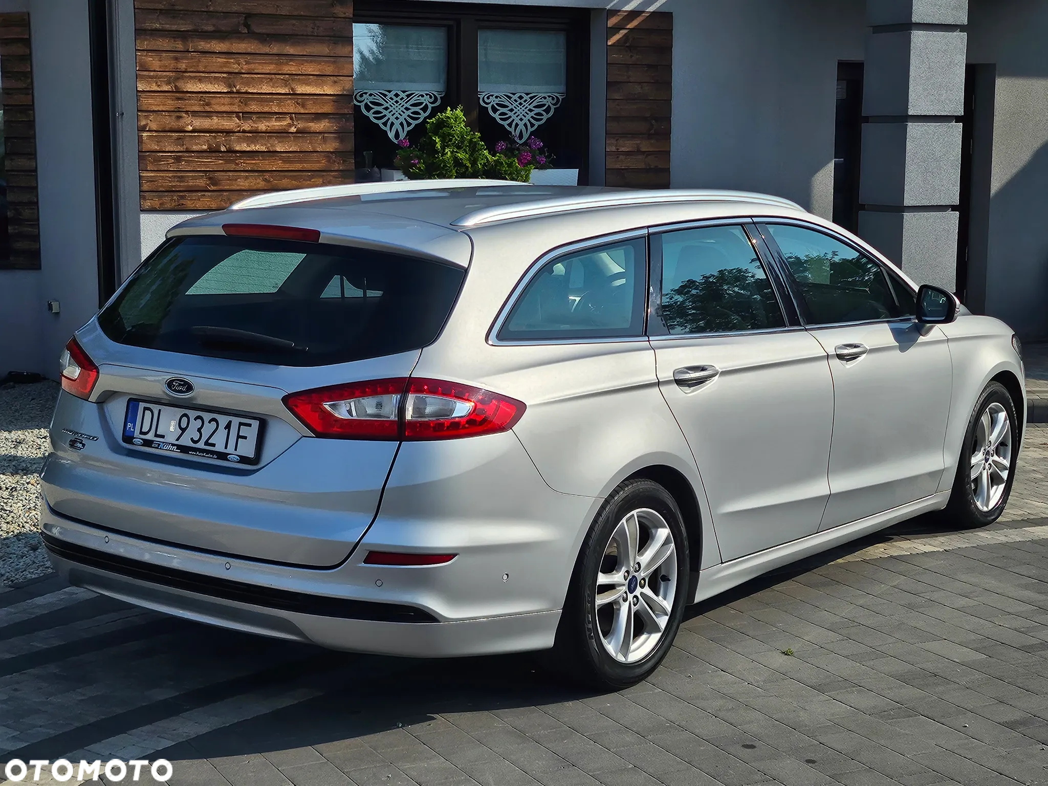 Ford Mondeo 2.0 EcoBlue Titanium - 13