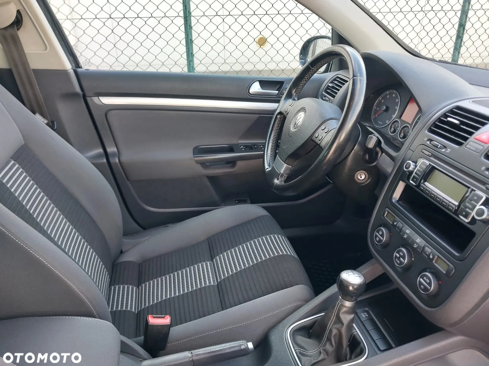 Volkswagen Golf 1.6 United - 18