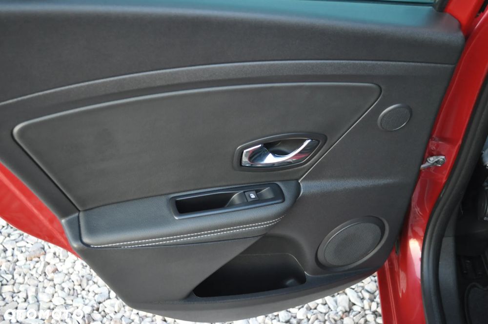 Renault Megane ENERGY TCe 115 Start & Stop Bose Edition - 29