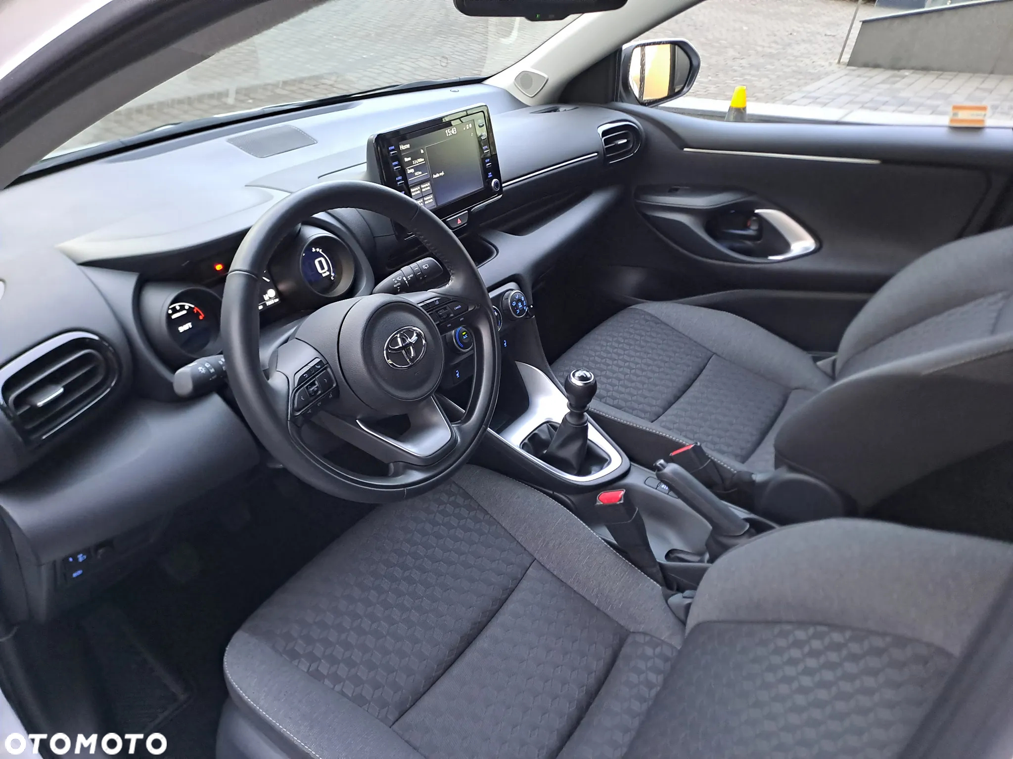 Toyota Yaris 1.5 Comfort - 5
