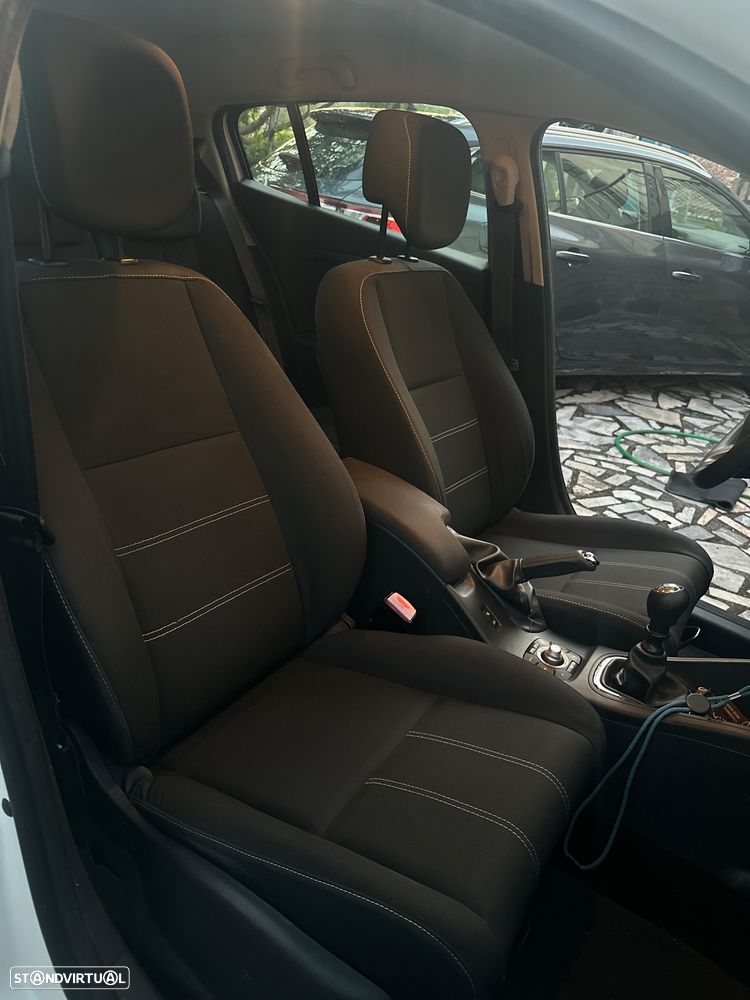 Renault Mégane - 5