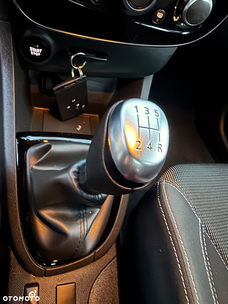 Renault Clio - 28