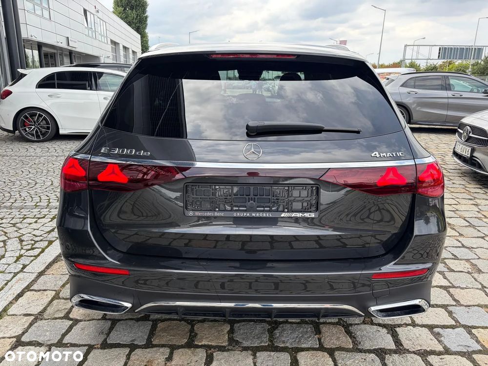 Mercedes-Benz Klasa E 300 de PHEV 4-Matic AMG 9G-Tronic - 5